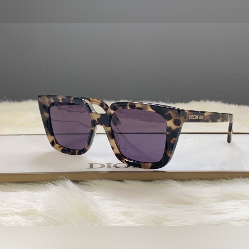 Sunglasses Christian Dior. DiorMidnight S11 color 24G0. Size 51